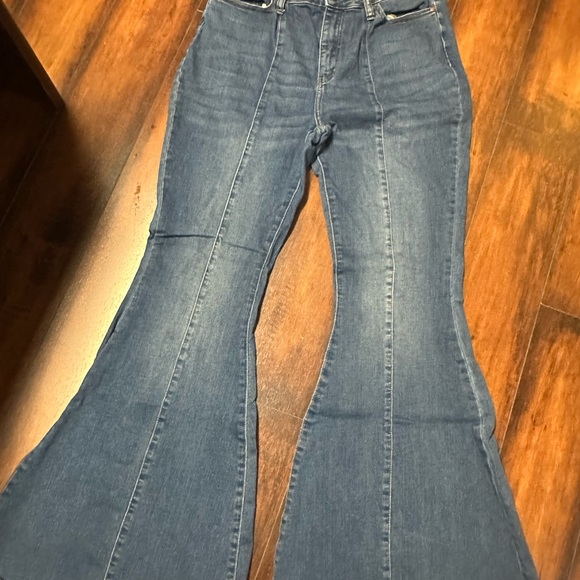 Judy Blue Denim - Judy Blue super bell bottom Flare Jeans sz 13/31 EUC